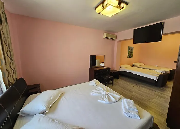 Sunborn Hotel