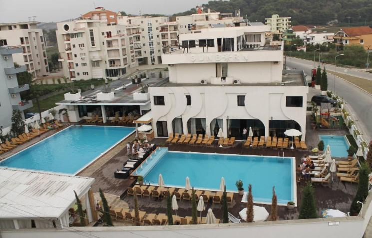 Sunborn 3* Golem (Tirana)