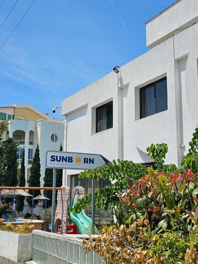 Sunborn 3*