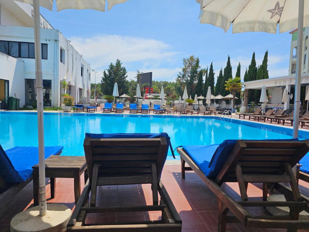 Sunborn Hotel