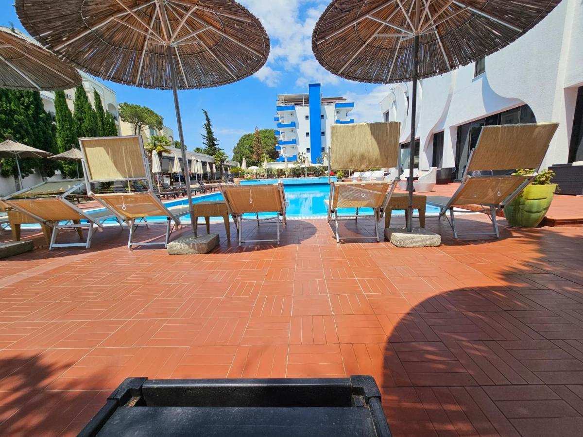 Sunborn Hotel Golem (Tirana)