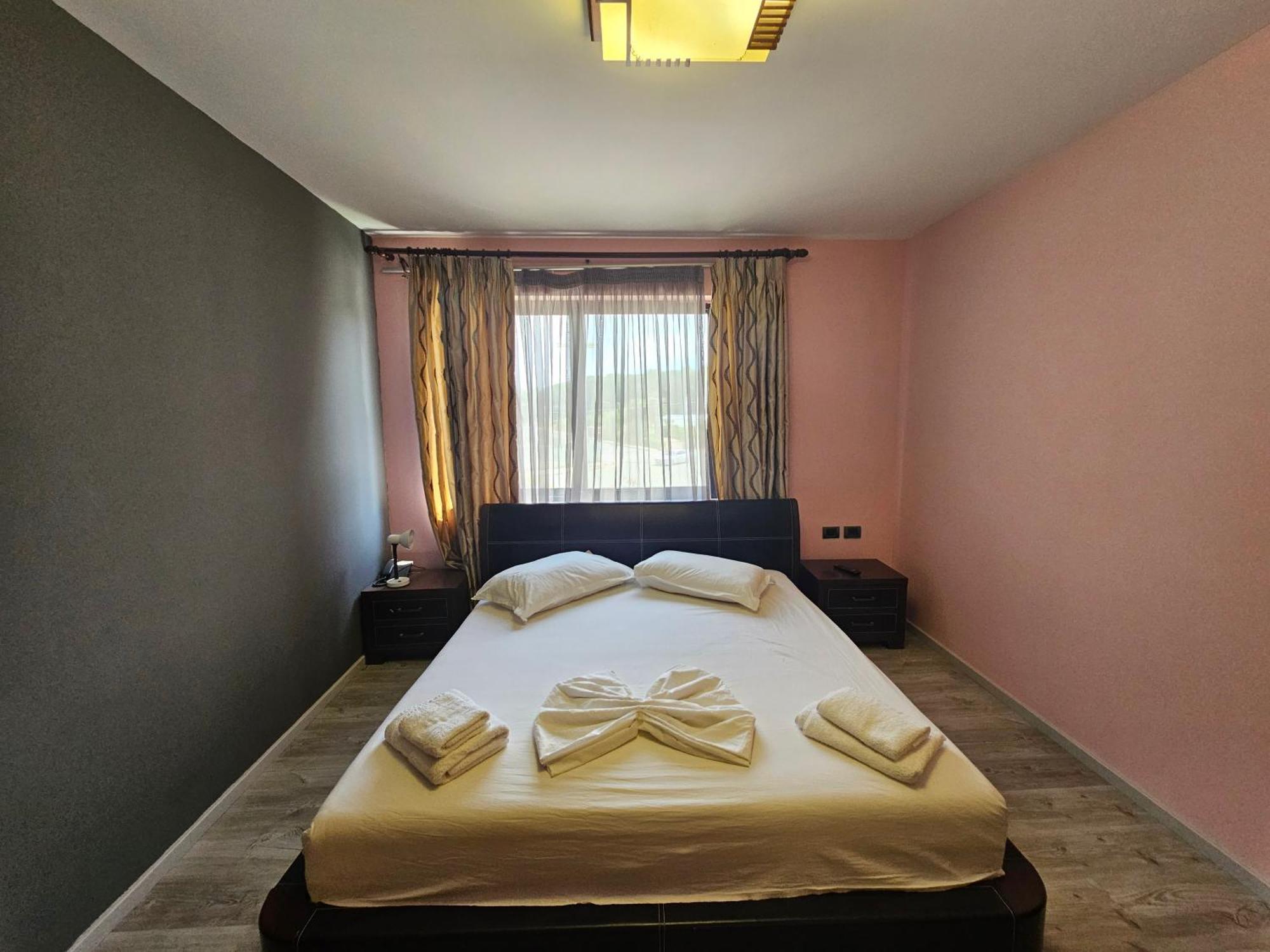 Sunborn Hotel 3*